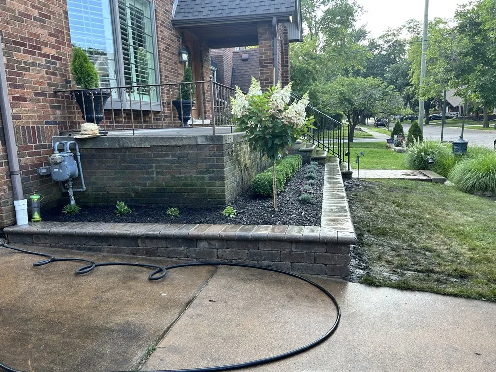 Custom landscape design in Clinton Township, MI by Chavarin Landscape