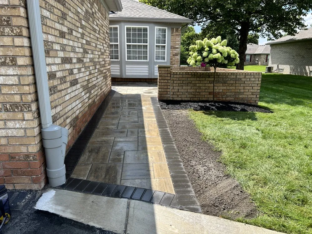 Trusted lawn mowing service in Clinton Township, MI - Chavarin Landscape