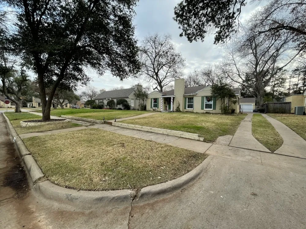 Affordable landscape installation experts serving Wichita Falls, TX - Chavarrias Landascape