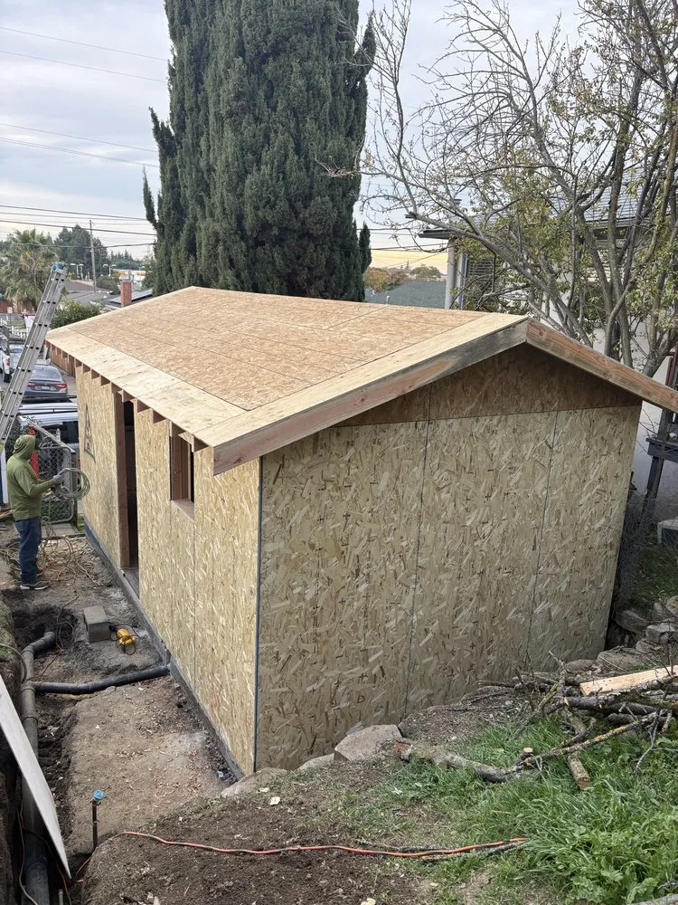 Top-rated yard maintenance for homes in Hayward, CA by Chavez Construction & Landscaping