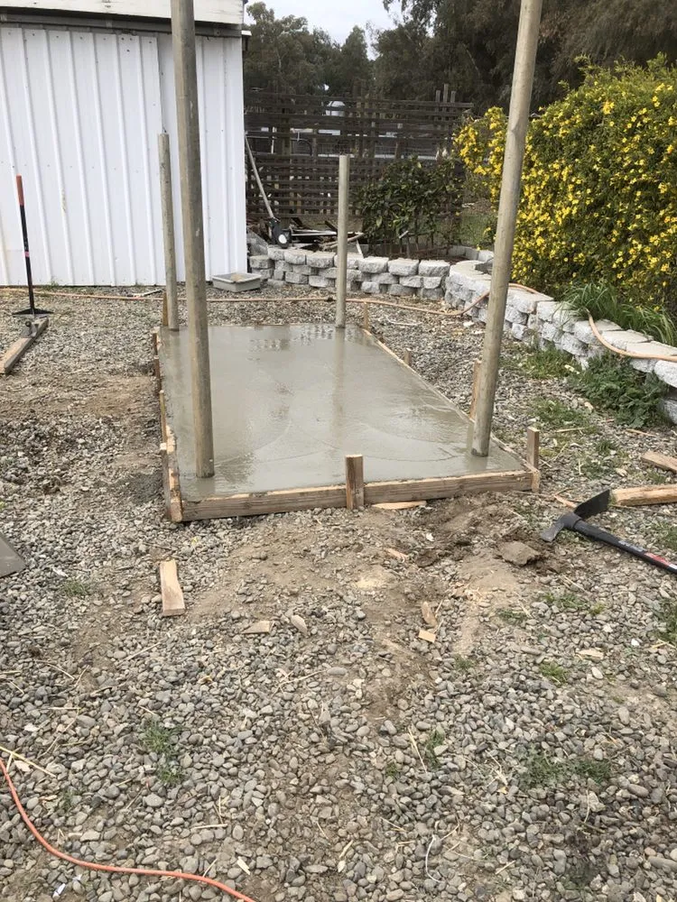 Affordable garden landscaping in Woodland, CA by Chavez Hardscaping & Landscaping