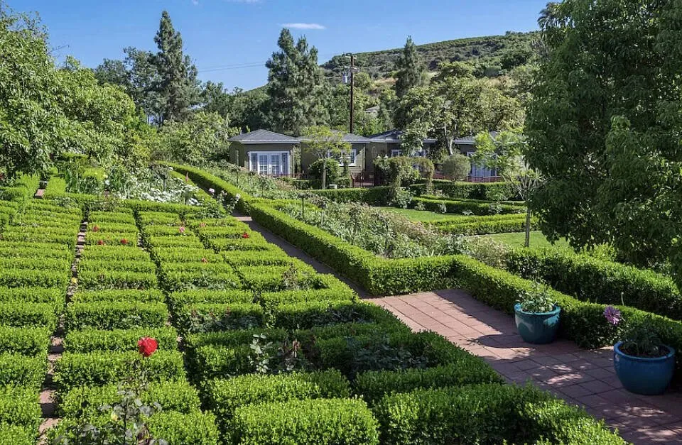 Top-rated residential landscaping in Santa Barbara, CA by Chavez Landscaping