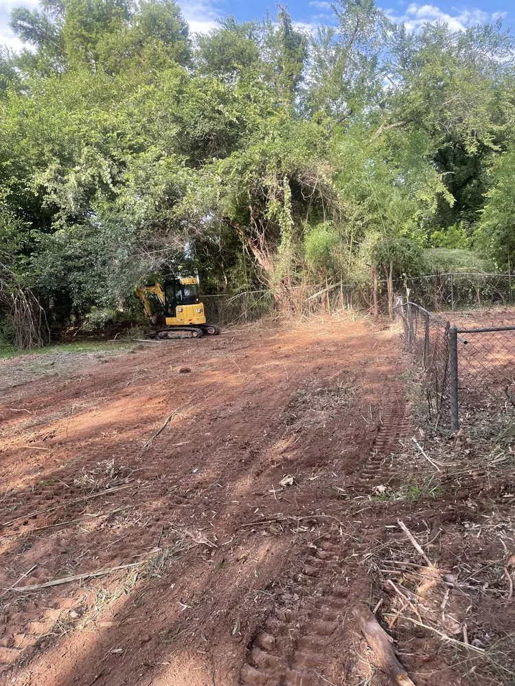 Top-rated outdoor landscaping experts serving Oklahoma City, OK - Chavez Lawn & Fence