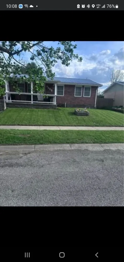 Affordable landscaping services experts serving Dayton, OH - Chavez Lawn Care Service