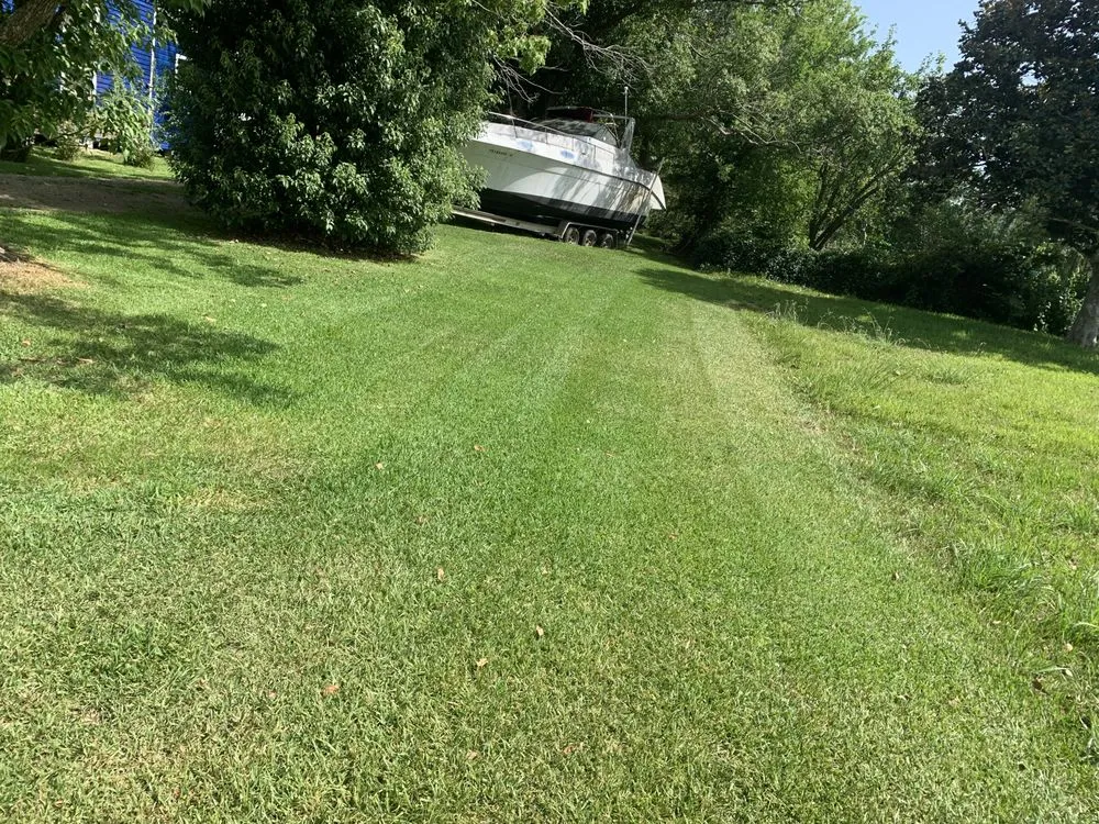 Trusted landscaping services for beautiful yards across Anahuac, TX - CHAVEZ LAWN SERVICE