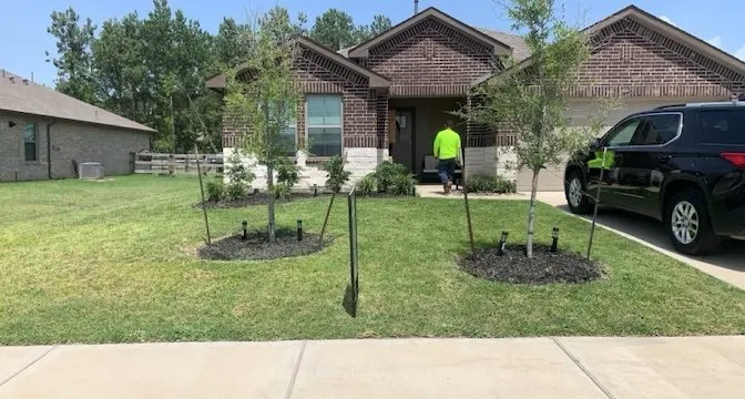 Expert lawn care service in Anahuac, TX by CHAVEZ LAWN SERVICE
