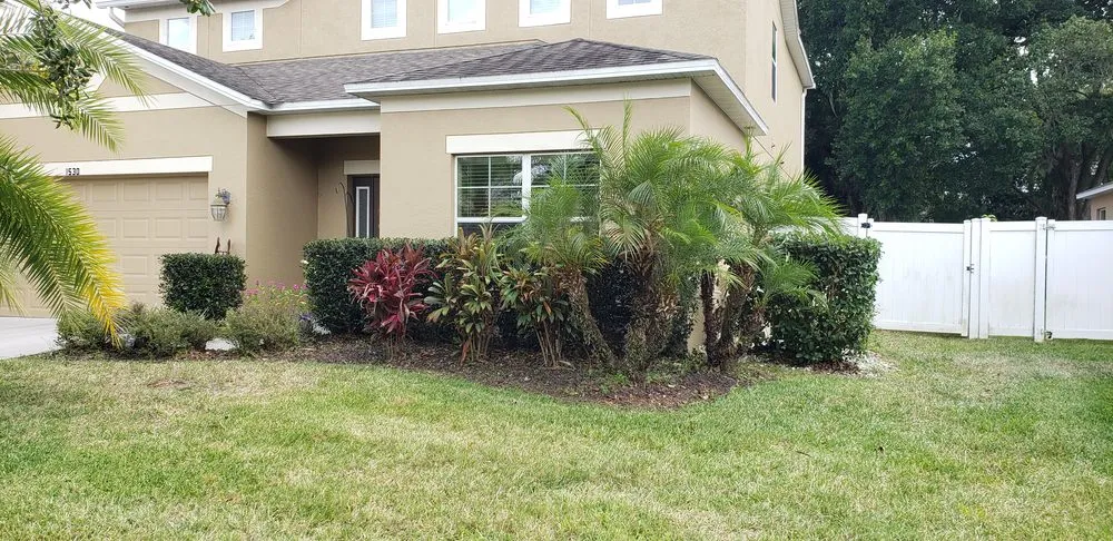 Affordable landscape design for residential properties in Plant City, FL by Chavez Lawn Service And Landscaping