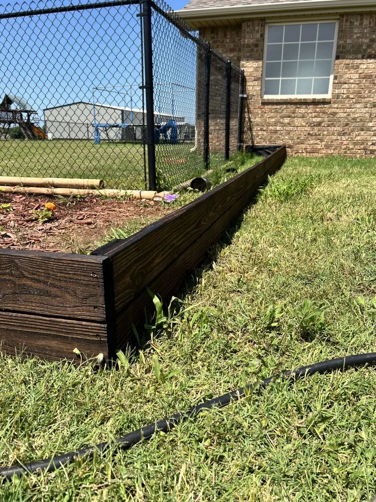 Expert garden landscaping in Norman, OK by CHC Handyman Services