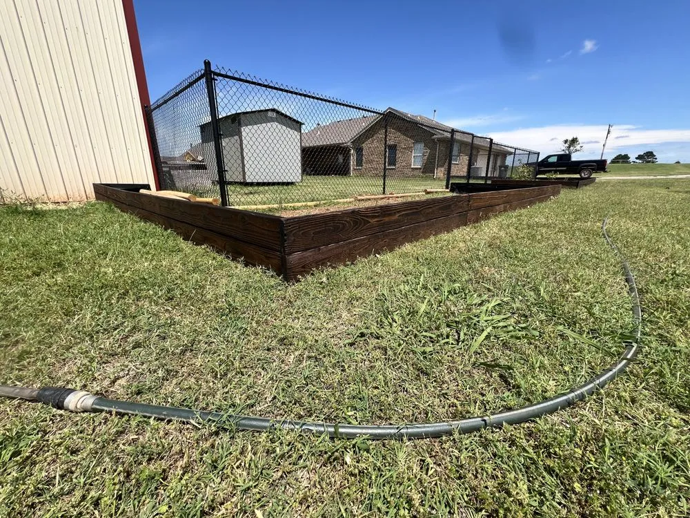 Top-rated yard cleanup service experts serving Norman, OK - CHC Handyman Services