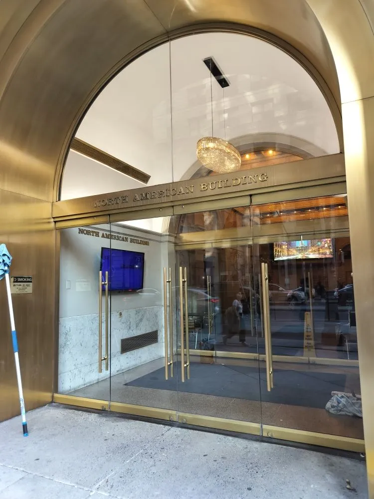 Custom yard cleanup service in Philadelphia, PA by Che Cleaning Service