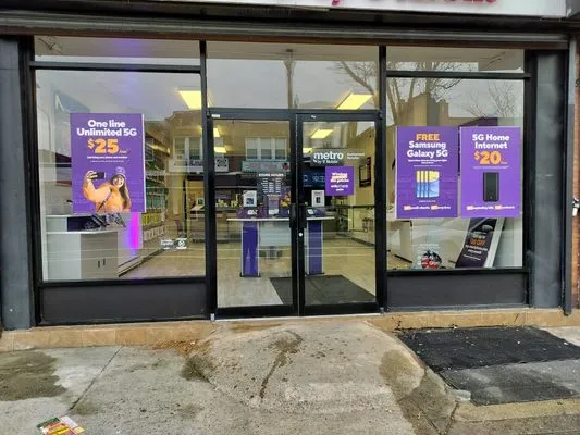 Che Cleaning Service Logo