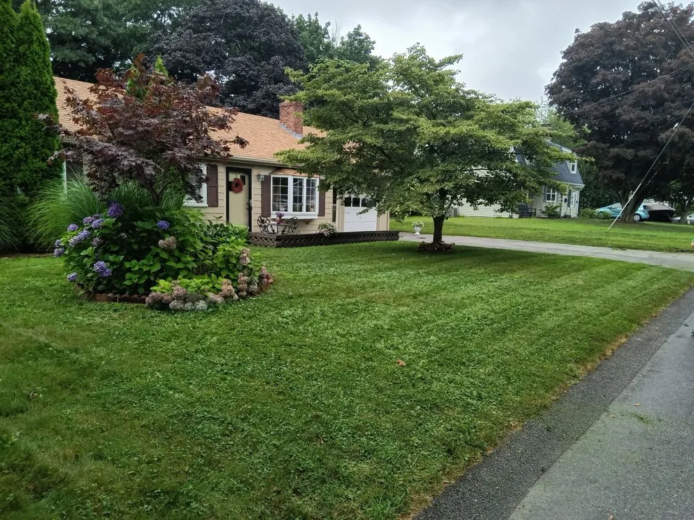 Affordable residential landscaping experts serving West Warwick, RI - Cheap Landscaping