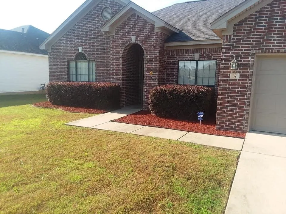 Professional lawn care service for homes across Jacksonville, AR - Cheapess N Town Landscaping