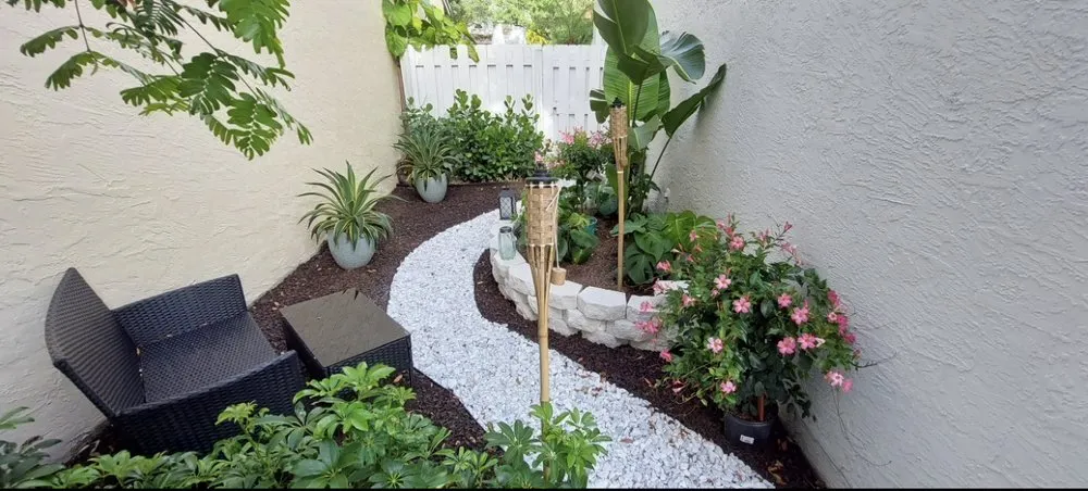 Expert lawn mowing service in Hollywood, FL - Checkmate Finishings