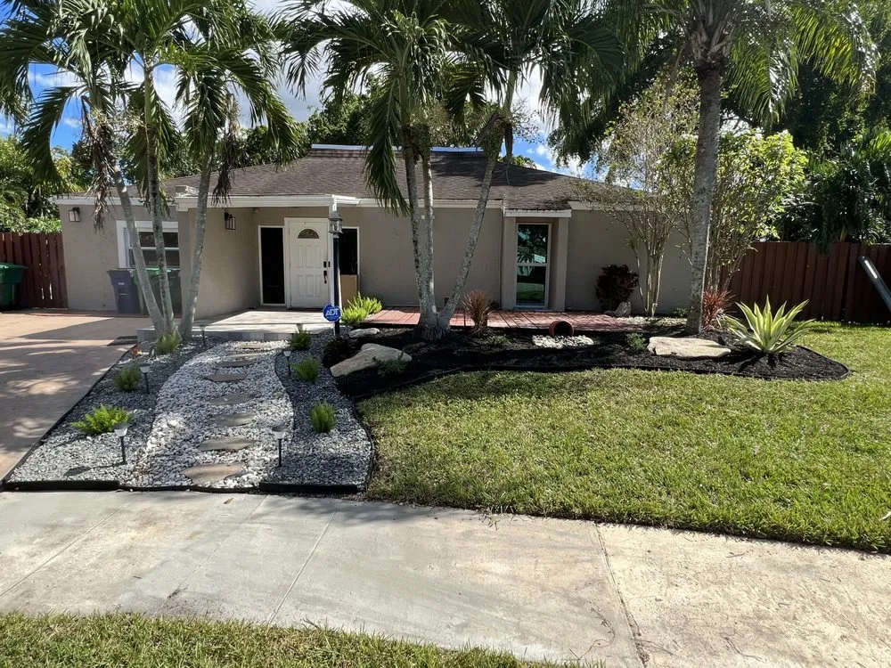 Trusted yard maintenance in Hollywood, FL by Checkmate Finishings