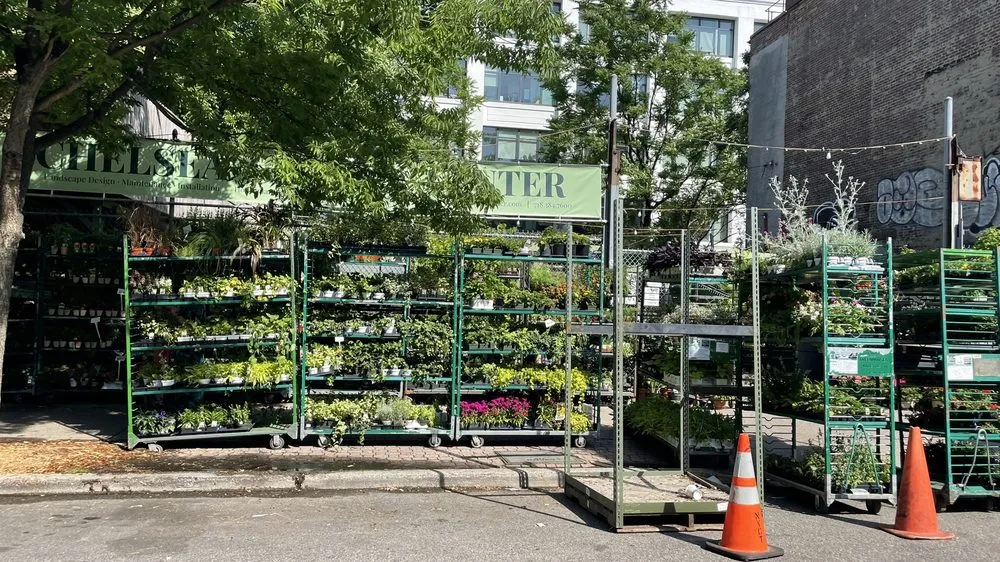 Local garden landscaping experts serving Williamsburg, NY - Chelsea Garden Center- Williamsburg