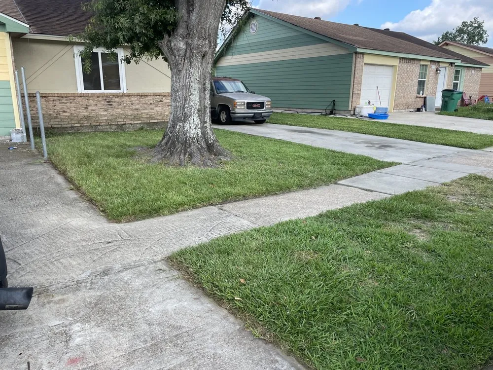 Professional garden landscaping in Marrero, LA - Cheramie's Lawn Care