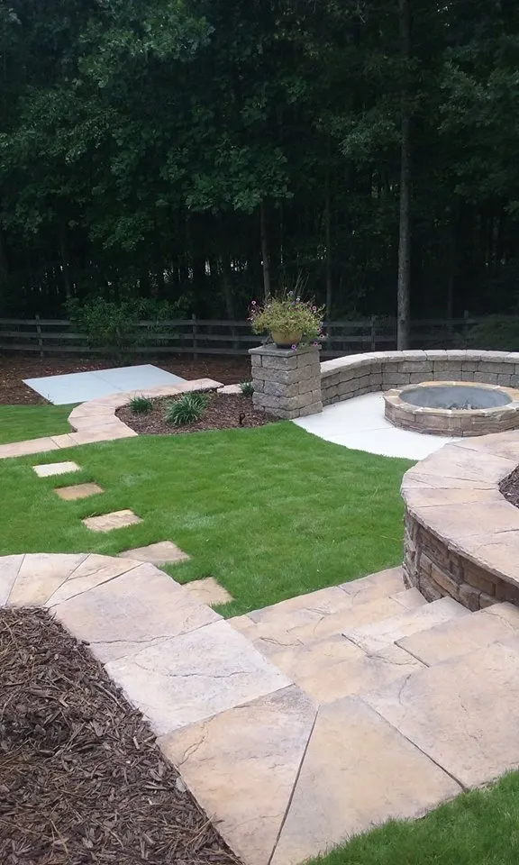 Affordable yard maintenance with custom design in Woodstock, GA by Cherokee Landscapers