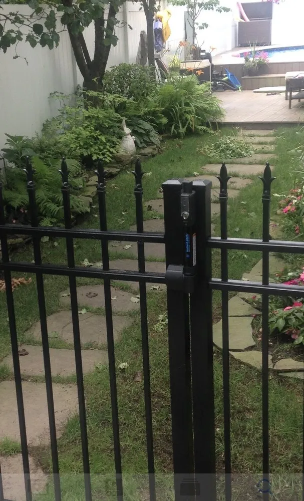 Professional garden landscaping experts serving Massapequa, NY - Cherry Creek Landscaping