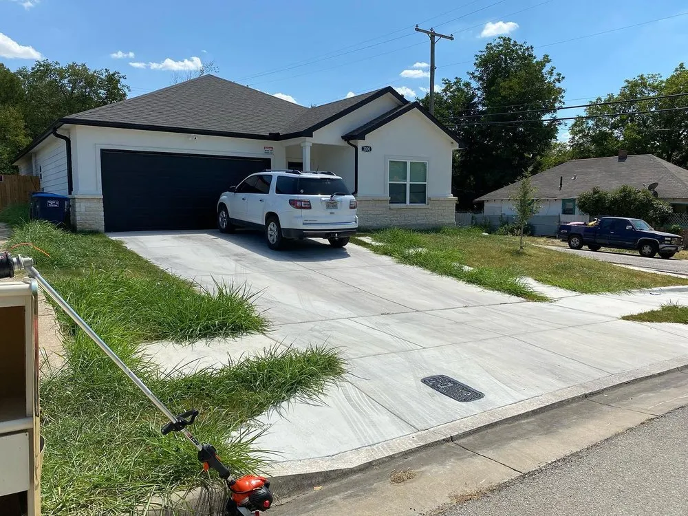 Expert outdoor landscaping in Keene, TX - Cherry Services