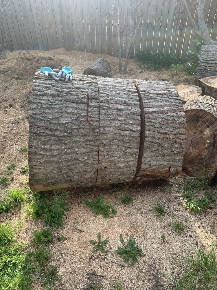 Custom lawn mowing service in Yorktown, VA by Chesbay Landscaping