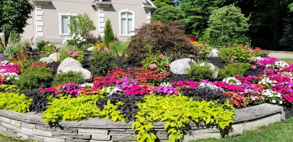 Top-rated yard cleanup service experts serving Chesterland, OH - Chesterland Nurseries