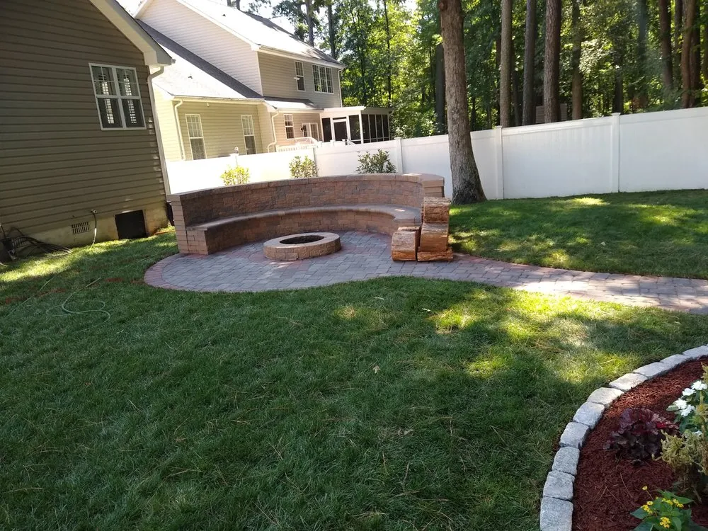 Custom lawn care service in Annapolis, MD by Chevin Landscape