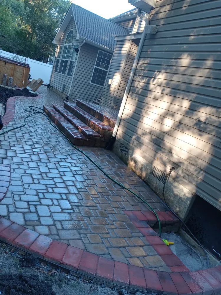 Top-rated yard maintenance in Annapolis, MD by Chevin Landscape