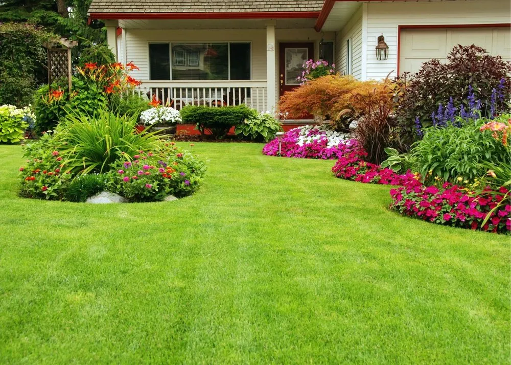 Local yard maintenance for beautiful yards across Cheyenne, WY - Cheyenne Landscapers