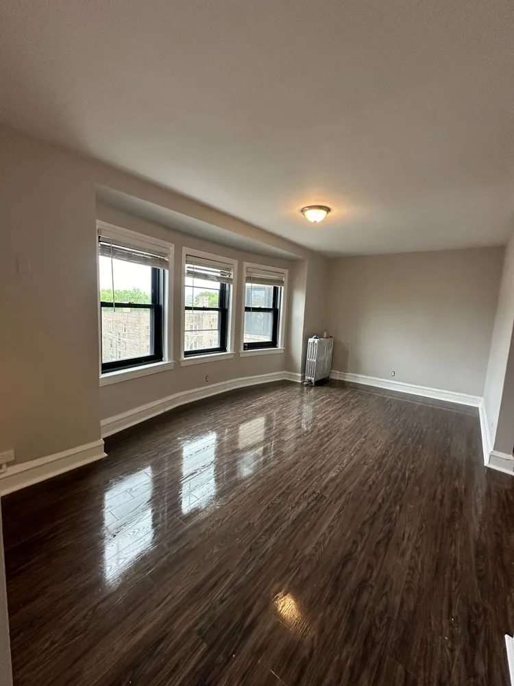 Reliable yard cleanup service in Skokie, IL by Chicago R Builders