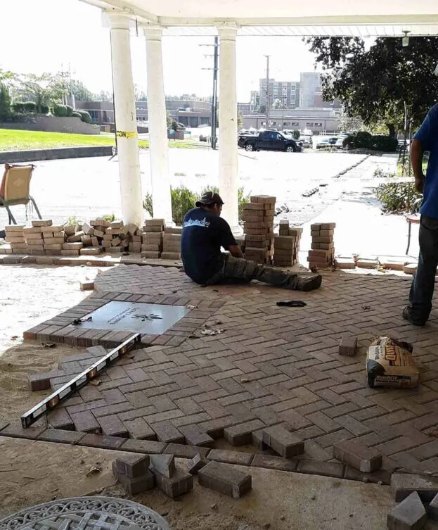 Custom lawn mowing service in Chicago, IL - Chicago Service Source