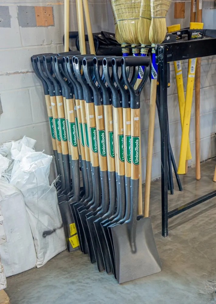 Local yard maintenance in Chicago, IL - Chicagoland Materials