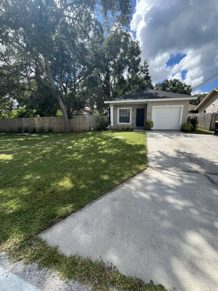 Affordable yard cleanup service experts serving Winter Haven, FL - Chicken & Rice Lawn Service