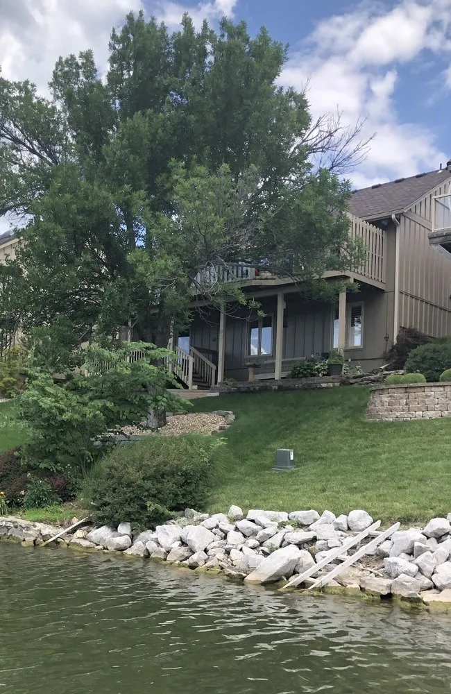 Top-rated yard maintenance in Lee's Summit, MO - Chief Lawn Care