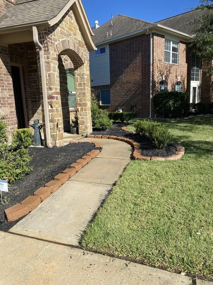 Professional landscape design in Houston, TX - Chilango Grass Mowing & Maintenance