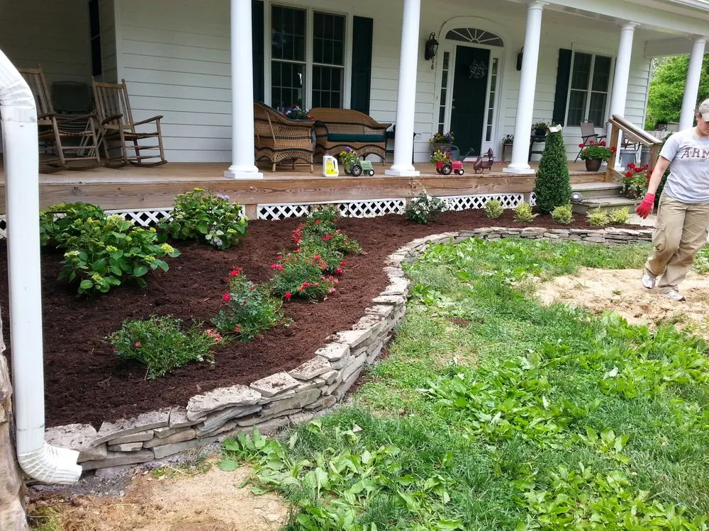 Expert garden landscaping for beautiful yards in Louisa, VA by Chiles Grounds Maintenance
