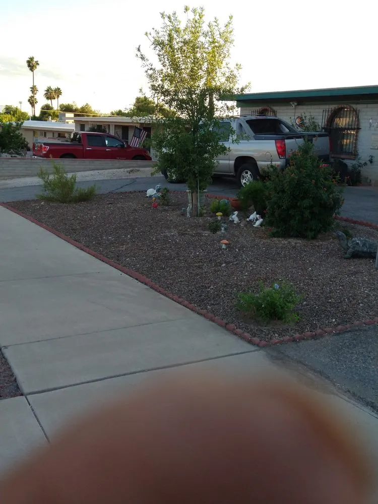 Affordable landscape design in Tucson, AZ by Chino's Yard And Housework Clean Up