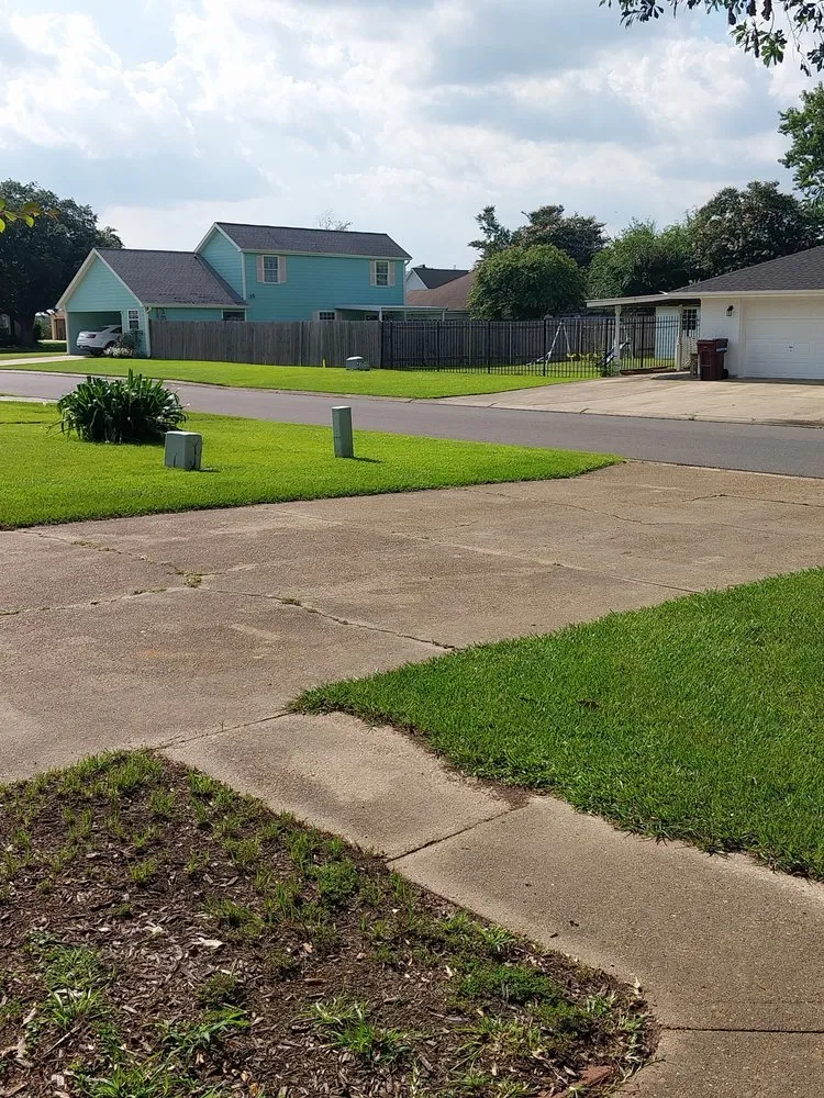 Local outdoor landscaping in Lake Charles, LA by Chips Lawn Services