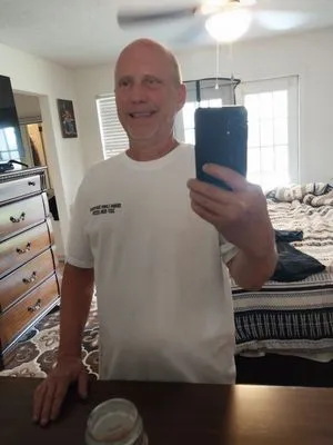 Chips Lawn Services Logo