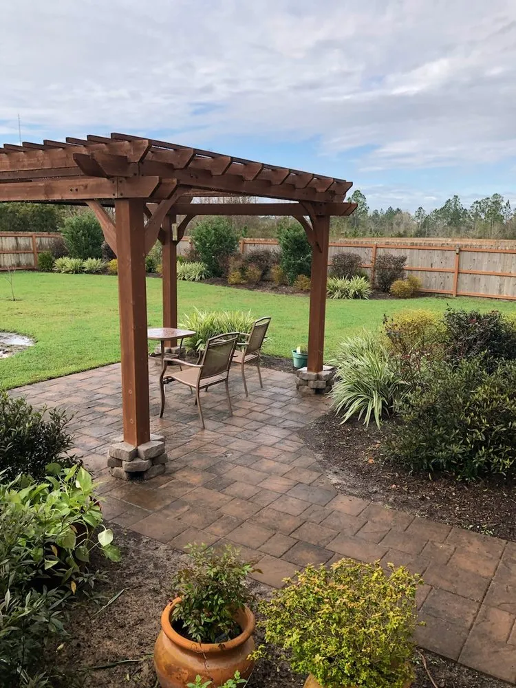 Custom landscaping services in Gulfport, MS by Chnaro Landscaping