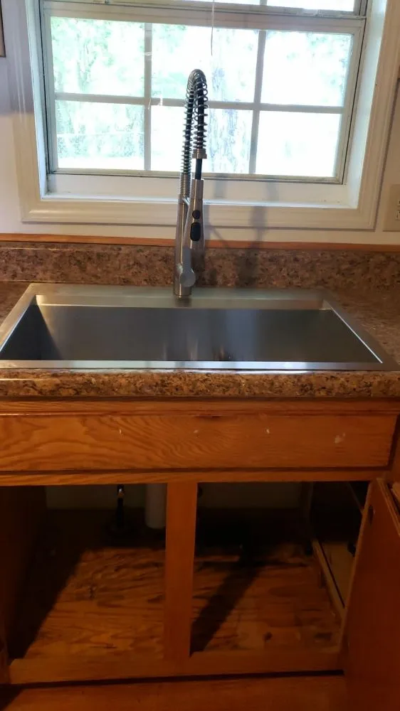 Expert lawn mowing service in Gadsden, AL - Choc's Construction