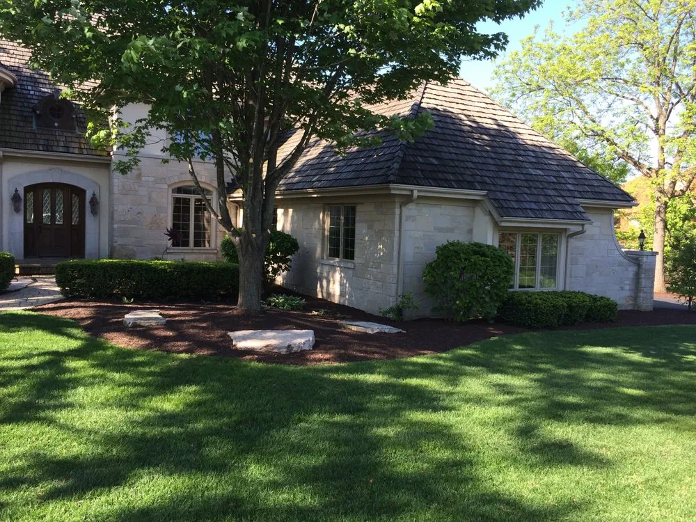 Custom landscape design in Des Plaines, IL - Choice Cut Landscaping