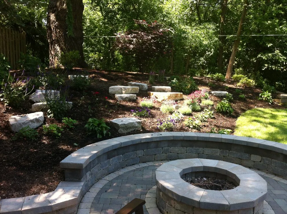 Top-rated residential landscaping in Des Plaines, IL by Choice Cut Landscaping