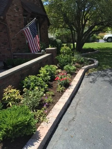Local yard maintenance for homes across Des Plaines, IL - Choice Cut Landscaping