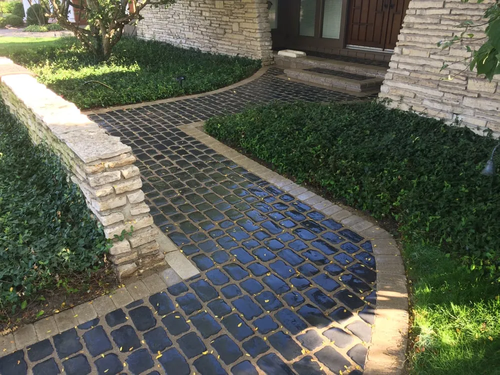 Custom residential landscaping experts serving Schererville, IN - Choice Landscaping