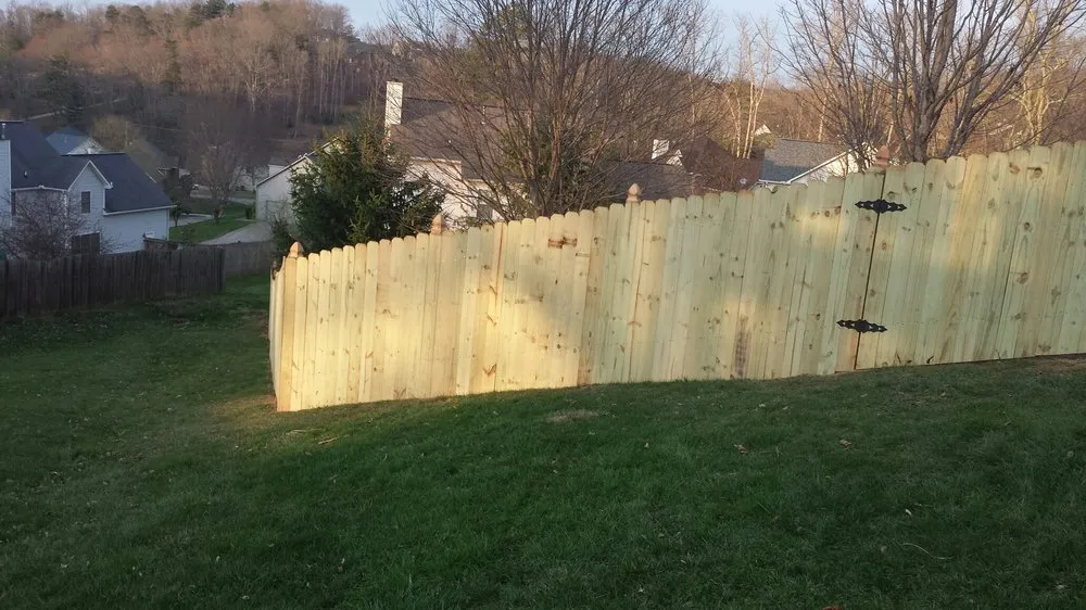 Custom lawn mowing service for residential properties across Maryville, TN - Choice Lawn Care