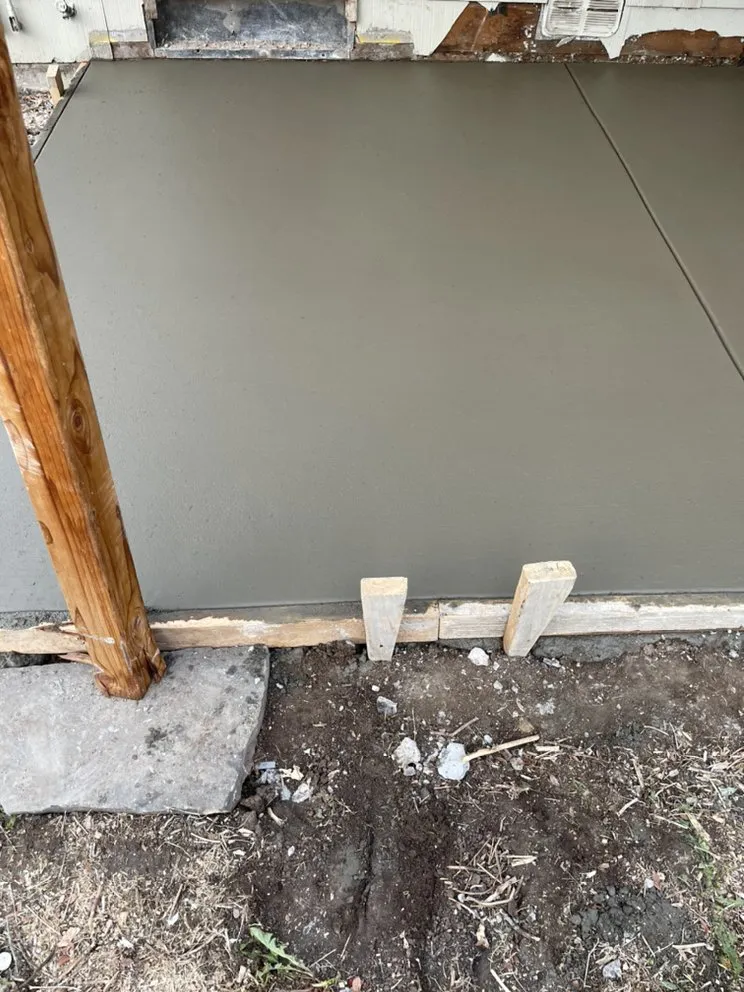 Expert outdoor landscaping in Denver, CO - Choose Chani's Landscaping