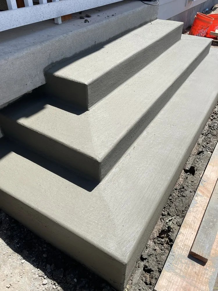 Expert yard cleanup service in Denver, CO by Choose Chani's Landscaping