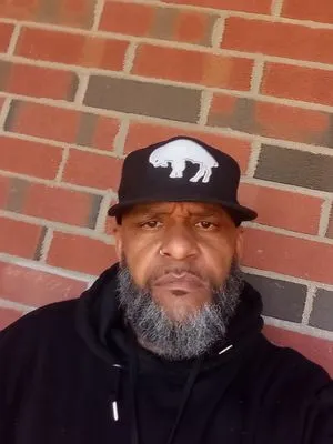 Chopp Lawncare And Landscaping Logo