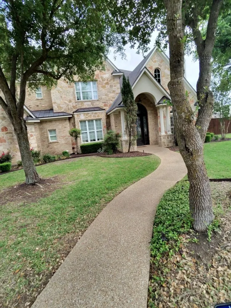 Trusted lawn care service in Robinson, TX by Chosen Lawn & Tree Service